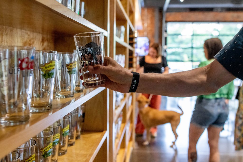 Breweries, Bars & Wineries