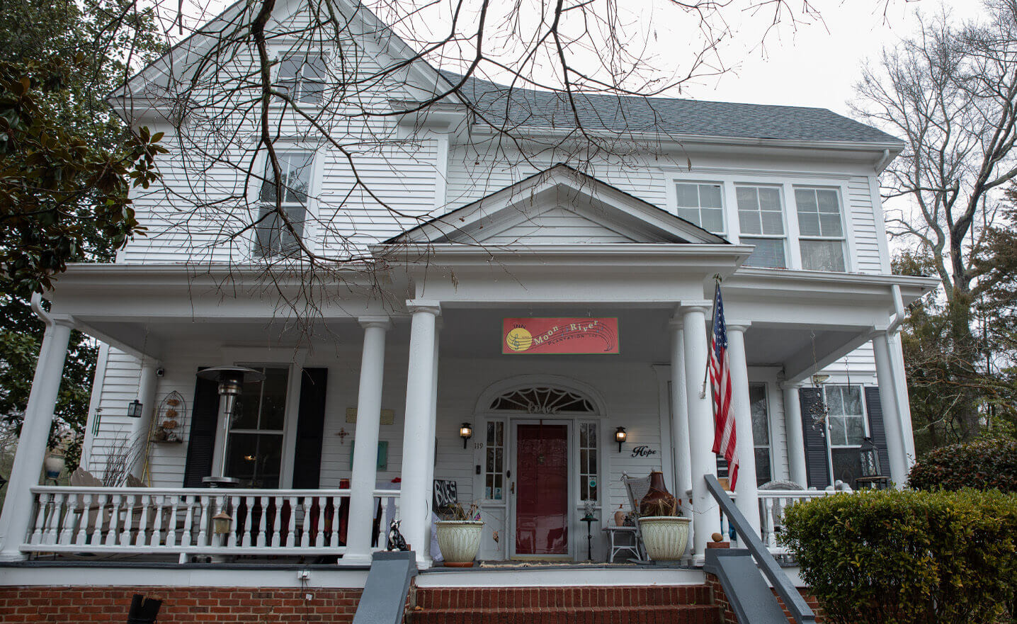 Inn Upon Moon River Plantation Blues Bed & Breakfast