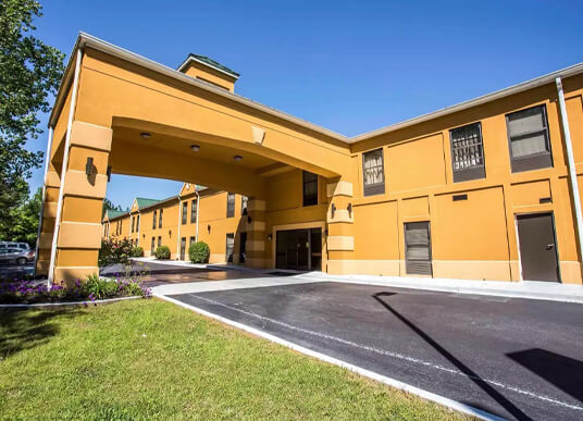 Hotels & Motels Hotels & Motels